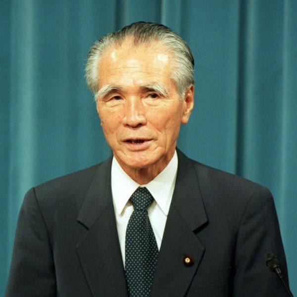 1995년 8월 15일 무라야마 도미이치(村山富市) 당시 일본 총리가 도쿄 총리관저에서 일본의 패전 50주년을 맞아 무라야마담화를 발표하고 있다. 연합뉴스