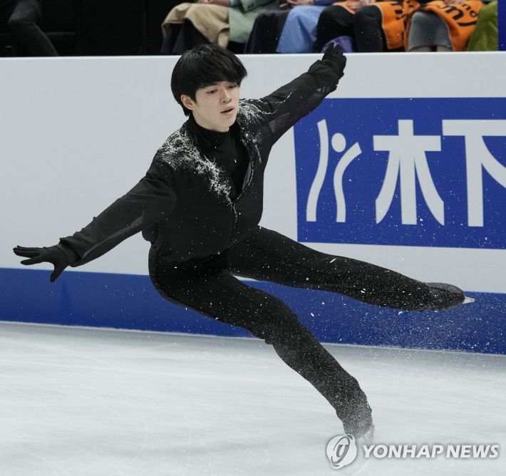 환상적인 연기를 펼치는 차준환. EPA=연합뉴스