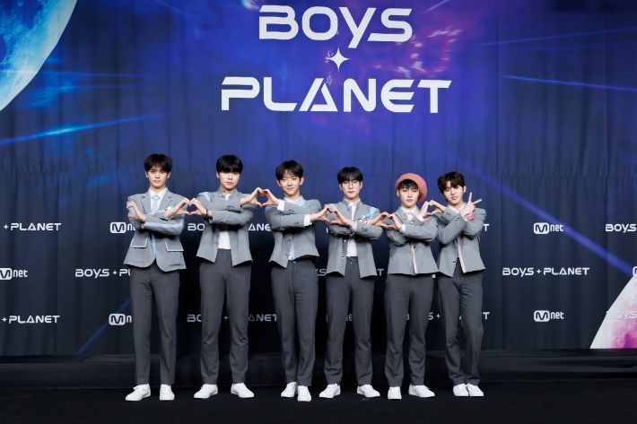 '보이즈 플래닛' 2차 글로벌 투표 생존 연습생 3조 김규빈, 박건욱, 유승언, 윤종우, 타쿠토, 히로토. 엠넷 제공