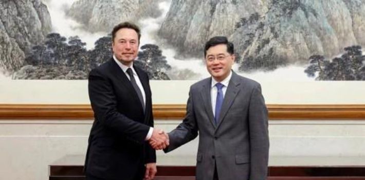 친강 중국 외교부장 만나는 머스크 테슬라 CEO. 연합뉴스