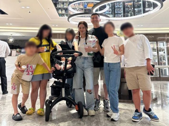 개그맨 정성호, 경맑음 부부와 아이들. 경맑음 SNS 캡처