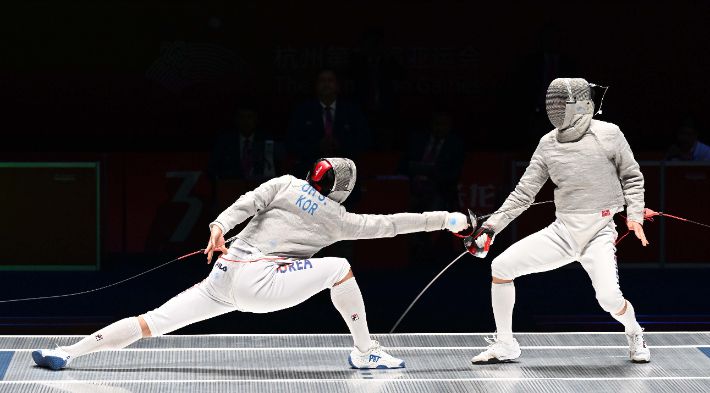 오상욱과 구본길의 금빛 맞대결. 항저우(중국)=황진환 기자
