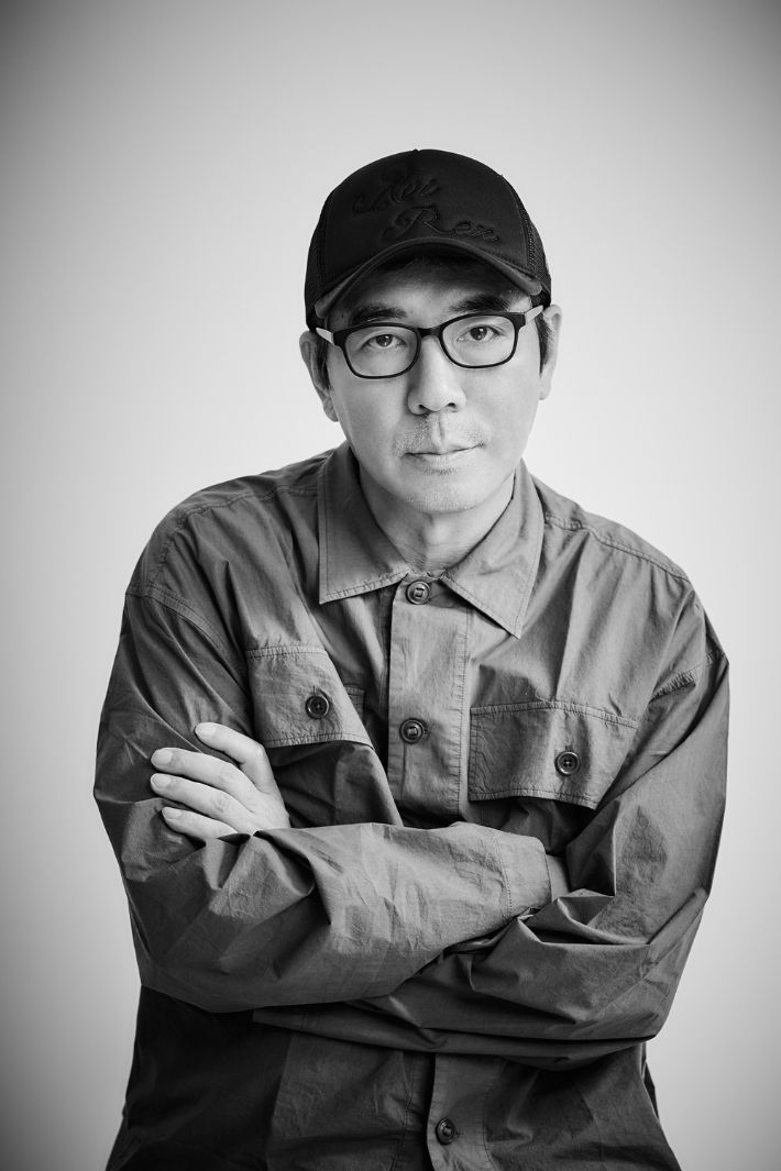 영화 '거미집' 김지운 감독. ㈜바른손이앤에이 제공