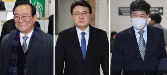 '울산시장 선거개입' 사건과 관련해 재판에 넘겨진 송철호 전 울산시장(왼쪽부터)과 더불어민주당 황운하 의원, 백원우 전 청와대 민정비서관, 더불어민주당 한병도 의원. 연합뉴스