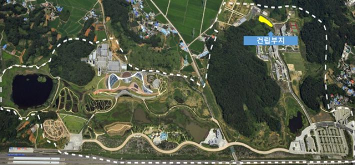 2023년 개소 예정인 국립생태원 유기·야생동물 보호시설 건립부지. 총 40억원이 투입된다