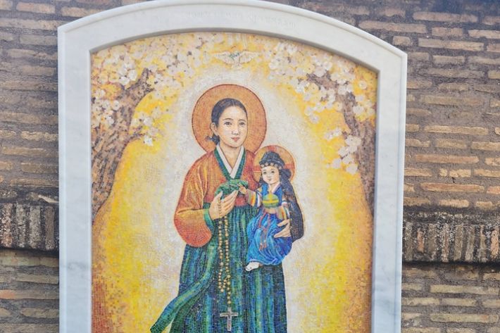 평화의 한국 성모 모자이크상. 연합뉴스