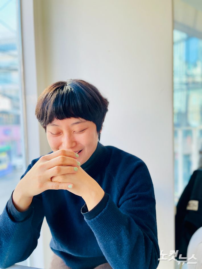 황벼리 작가. 김민수 기자