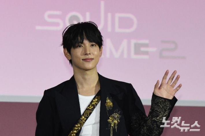 배우 임시완이 지난 12월 9일 서울 동대문디자인플라자에서 열린 넷플릭스 '오징어게임2' 제작발표회에서 포즈를 취하고 있다. 박종민 기자