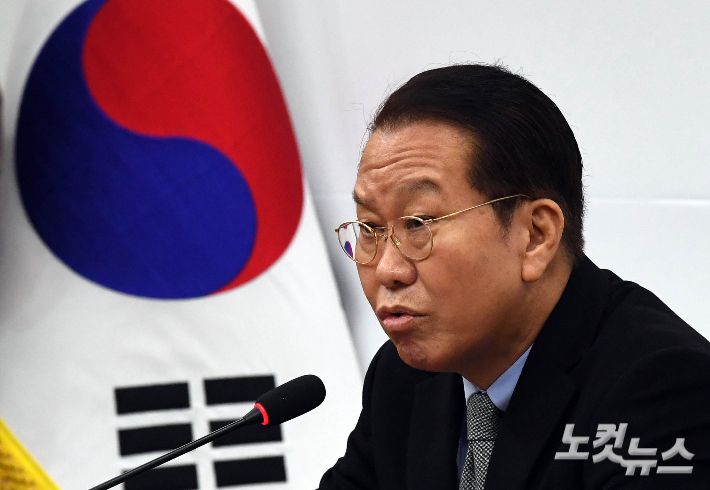 국민의힘 권영세 비상대책위원장이 6일 오전 국회에서 신년 기자간담회를 갖고 있다. 황진환 기자