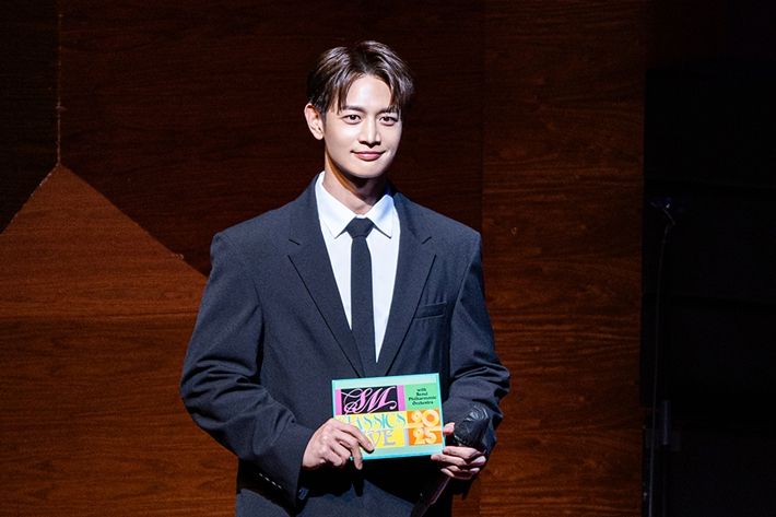 샤이니 민호는 14~15일 이틀 동안 열린 공연에서 본 공연 전 내레이터를 맡았다. SM엔터테인먼트 제공