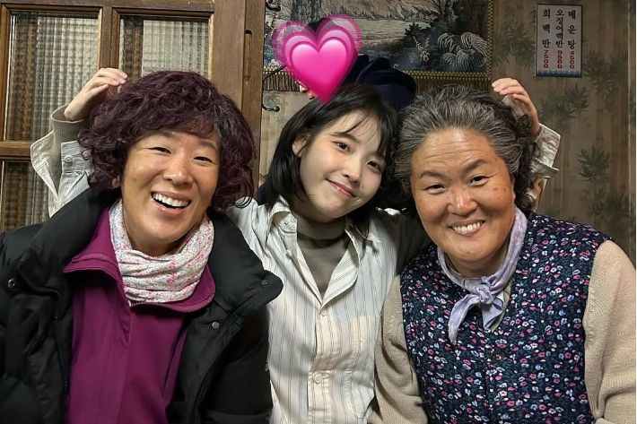 '폭싹 속았수다'. 아이유 SNS 캡처