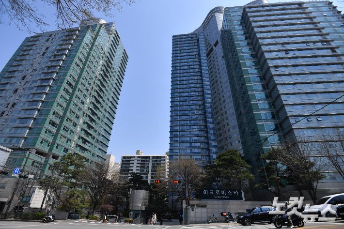 서울 서초구 아크로비스타의 모습. 류영주 기자