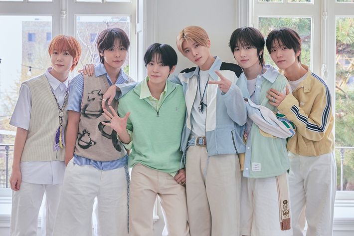 NCT 위시의 미니 2집 '팝팝'은 동명의 타이틀곡을 비롯해 총 6곡이 실렸고, 14일 저녁 6시 발매됐다. SM엔터테인먼트 제공