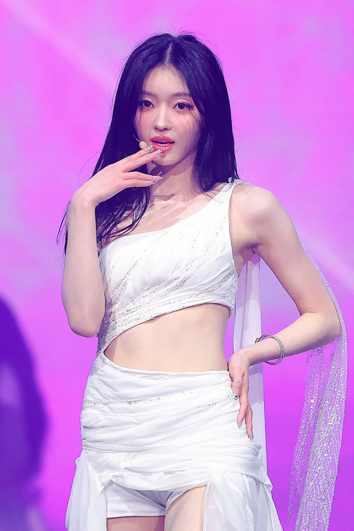 오마이걸 유아. RBW, WM엔터테인먼트 제공