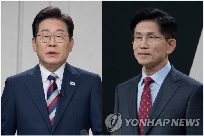 (서울=연합뉴스) 더불어민주당 이재명(왼쪽)·국민의힘 김문수 대선 후보가 27일 서울 마포구 상암동 MBC 스튜디오에서 진행된 정치 분야 TV토론회를 준비하고 있다. 2025.5.27 [국회사진기자단] photo@yna.co.kr 연합뉴스