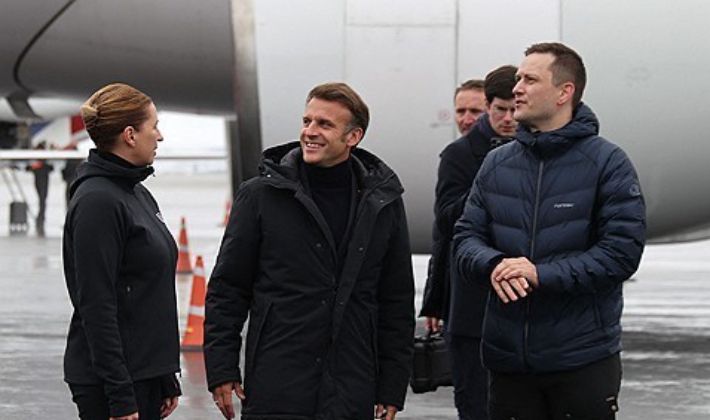 에마뉘엘 마크롱 프랑스 대통령(가운데). 연합뉴스