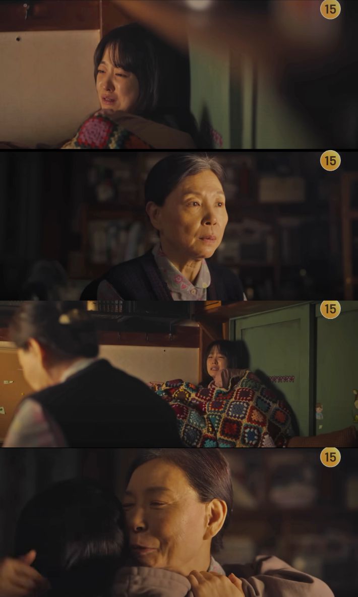 박보영은 할머니 월순(차미경)과의 대화 장면을 대본에서 보고 너무 잘하고 싶었다고 밝혔다. '미지의 서울' 캡처