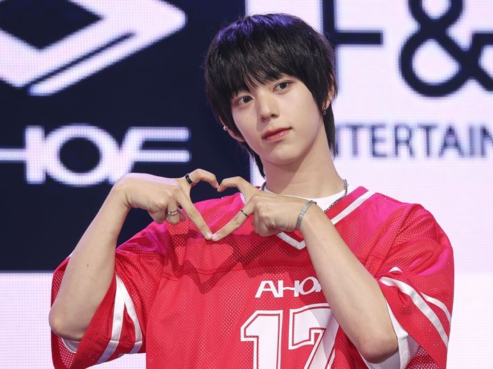 그룹 아홉 즈언. 연합뉴스