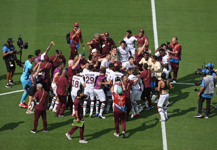인터 밀란 꺾고 기뻐하는 플루미넨시 선수단. 연합뉴스