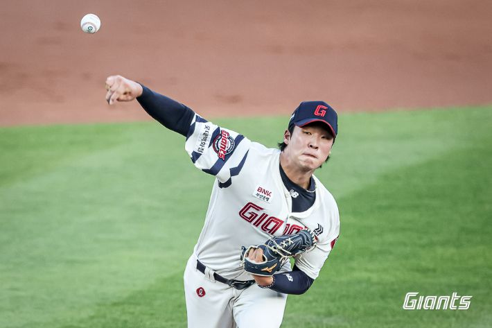 롯데 우완 이민석. 롯데 자이언츠