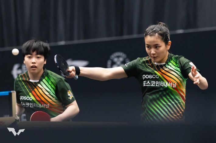 여자 복식 유한나(왼쪽)-김나영. WTT 인스타그램 캡처