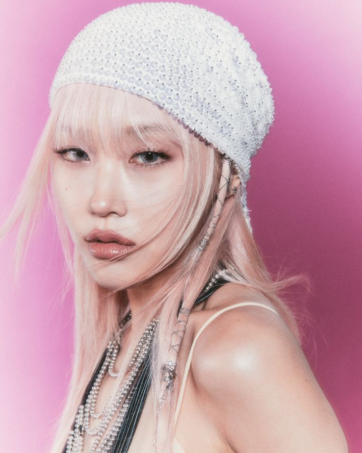 혜윤은 본인의 뿌리가 있는 곳에서 솔로 활동을 하고 싶어 한국으로 돌아왔다고 말했다. 유니버설 뮤직 제공