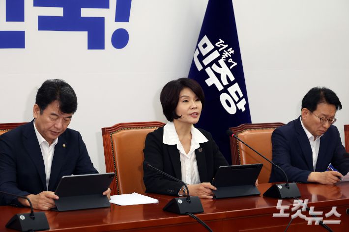 더불어민주당 한정애 정책위의장. 윤창원 기자