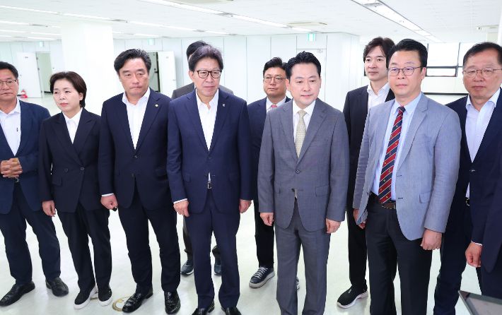 해수부 임시청사 방문한 국민의힘 지도부. 연합뉴스