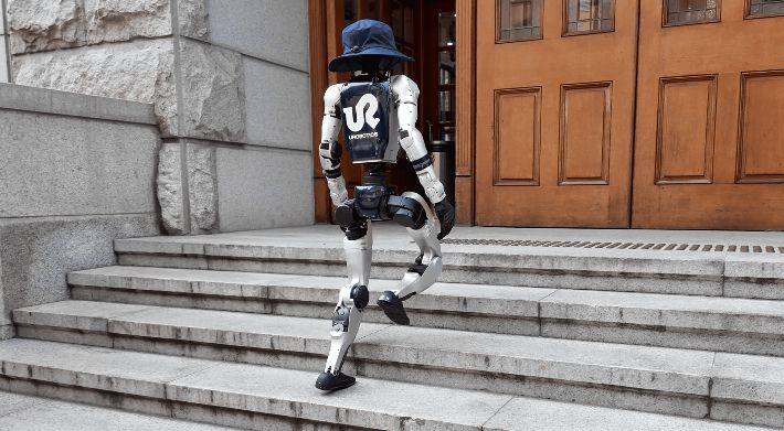 유로보틱스의 휴머노이드의 보행모습. 카이스트 제공