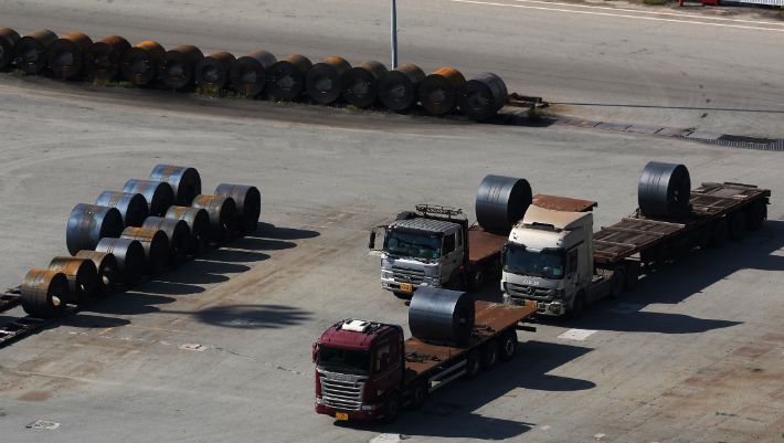 EU도 철강관세 50％ 인상…무관세 혜택도 절반 삭감. 연합뉴스