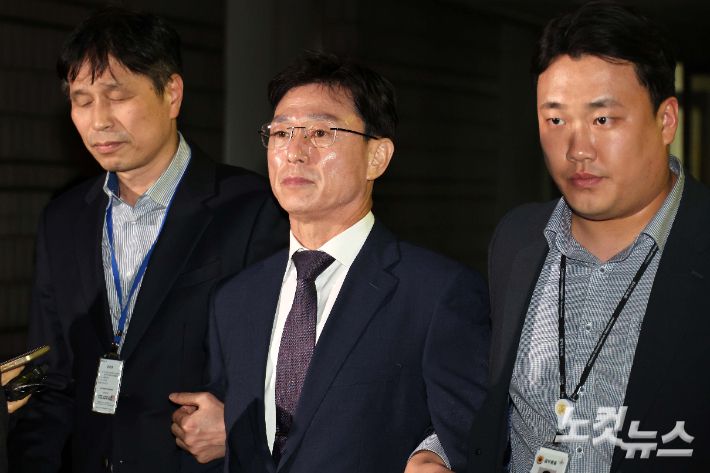 '채해병 과실치사 혐의' 임성근 전 해병대 1사단장(가운데). 박종민 기자