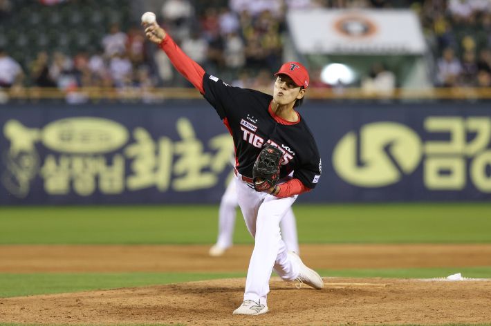 현역 시절 홍원빈. KIA 타이거즈 제공
