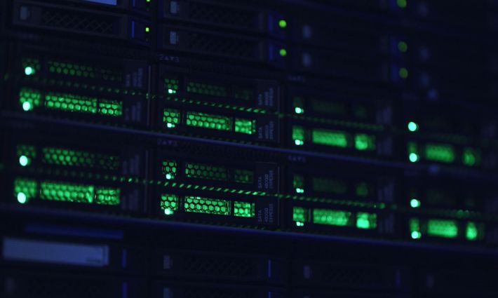 작동 중인 데이터센터 서버 모습. 네이버 제공