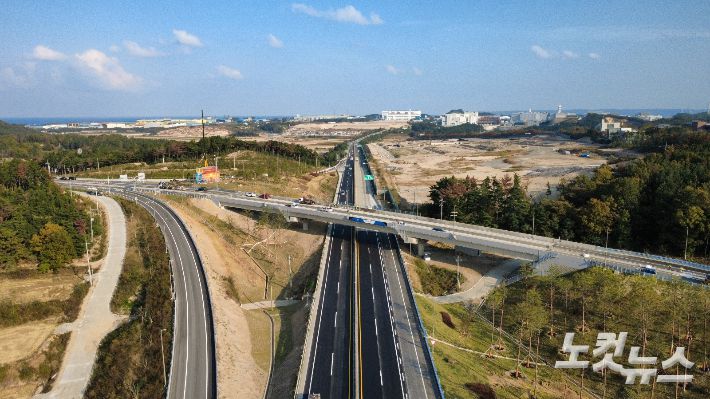 포항~영덕 고속도로. 박정노 기자