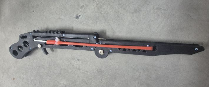 슬링건(개량형 새총). 관세청 제공