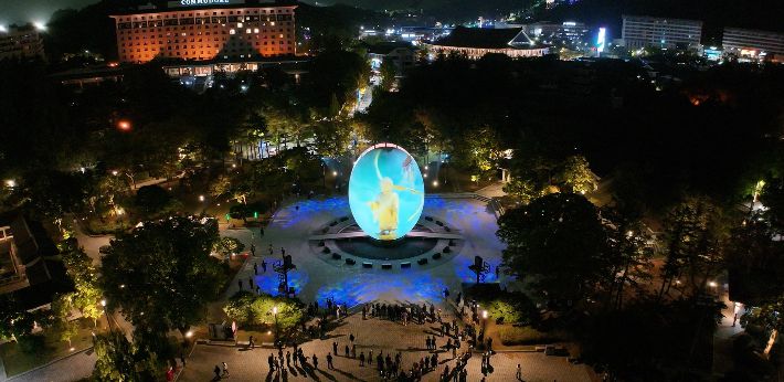 보문단지 알조형물(탄생) 전경. 경북문화관광공사 제공