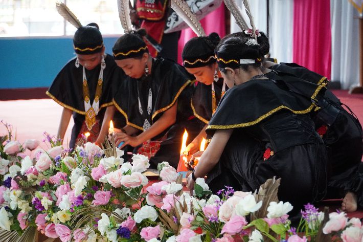 인도네시아의 한 부족 전통춤. 전영욱 선교사 제공