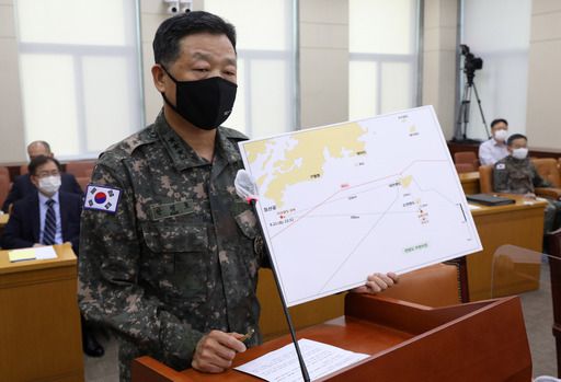 안영호 합동참모본부 작전본부장이 24일 오후 서울 여의도 국회에서 열린 국방위 전체회의에서 연평도 인근 실종 공무원 북한 피격 사건 관련 보고를 하고 있다. 뉴스1