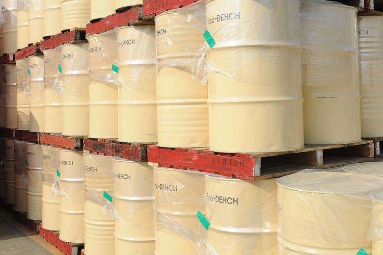 친환경 가소제 ‘에코데치’. 출처=한화솔루션