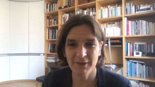 에스테르 뒤플로 MIT 교수가 24일 KSP 성과 공유 컨퍼런스에서 화상으로 기조연설을 하고 있다. KDI 제공