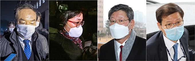 오는 15일 다시 열린 검사징계위원회에서 윤석열 검찰총장의 징계를 결정할 4인의 징계위원의 모습. 사진 왼쪽부터 징계위원장 직무대리를 맡은 정한중 한국외대 법학전문대학원 교수, 안진 전남대 로스쿨 교수, 이용구 법무부 차관, 신성식 대검찰청 반부패강력부장. 연합뉴스