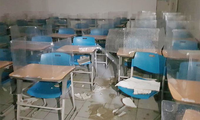 9일 강추위 속에 서울 성북구 국민대학교에서 난방장치 동파로 건물 일부가 침수되고 천장이 무너져내리는 사고가 발생했다. 국민대 총학생회 비대위 제공