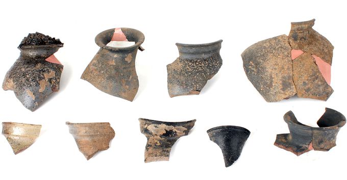 전주 우아동 왜망실 야산 가마터에서 출토한 회청색경질토기 항아리 편. 전주시 제공