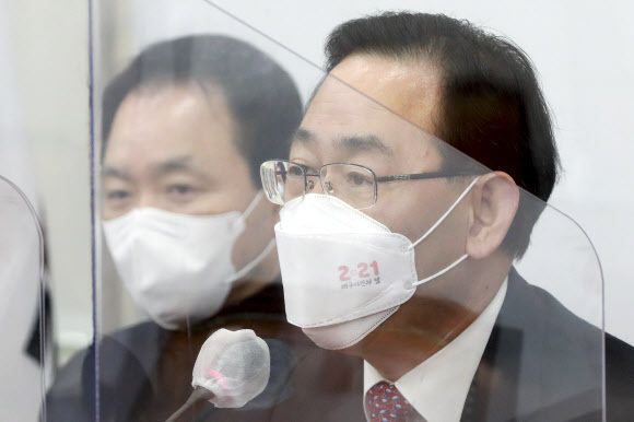 국민의힘 주호영 원내대표가 22일 국회에서 열린 비상대책위원회의에서 발언하고 있다. 연합뉴스