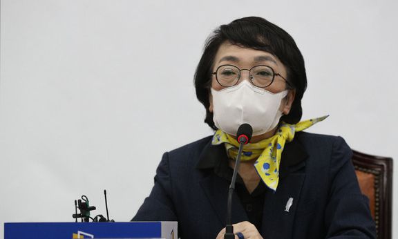 김진애 열린민주당 서울시장 후보가 8일 서울 여의도 국회에서 열린 최고위원회의에서 발언을 하고 있다. 뉴시스