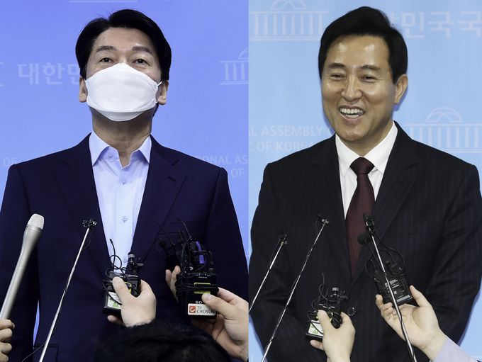 서울시장 범야권 단일화 후보로 확정된 오세훈 국민의힘 후보(오른쪽)와 안철수 국민의당 대표가 23일 오후 서울 여의도 국회 소통관에서 각각 기자회견을 열고 취재진들의 질문에 답하고 있다. 뉴스1