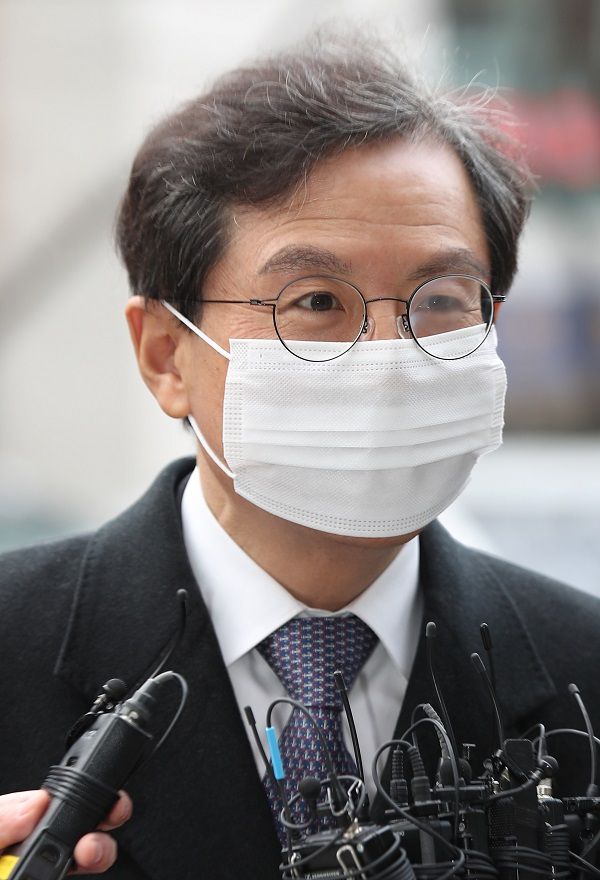 윤갑근 전 대구고검장. 연합뉴스