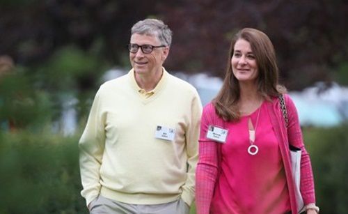 지난 2015년 빌 게이츠, 멀린다 게이츠 부부의 다정했던 한 때. AFP=연합뉴스