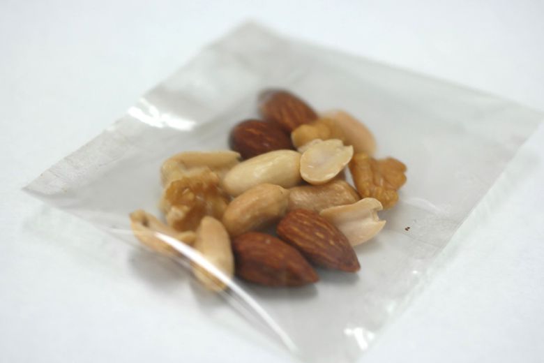 나노 셀룰로오스 투명 식품포장 필름. 출처=울산대