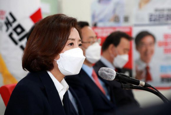 28일 서울 여의도 국민의힘 당사에서 열린 '본경선 진출 당대표 후보자 초청 간담회'에서 나경원 후보가 인사말을 하고 있다. 연합뉴스